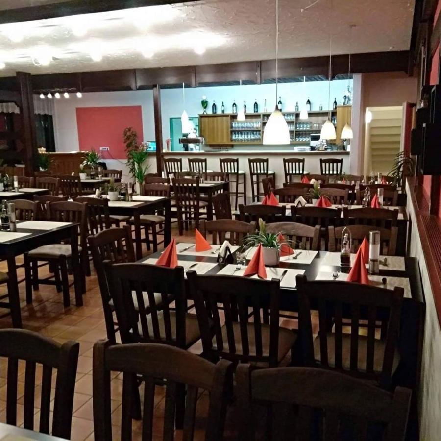 הוסטל גונדלפינגן Restaurant El Greco מראה חיצוני תמונה
