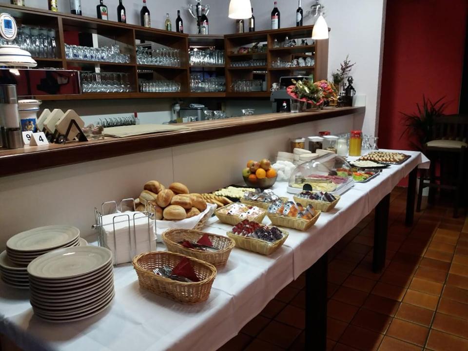 הוסטל גונדלפינגן Restaurant El Greco מראה חיצוני תמונה